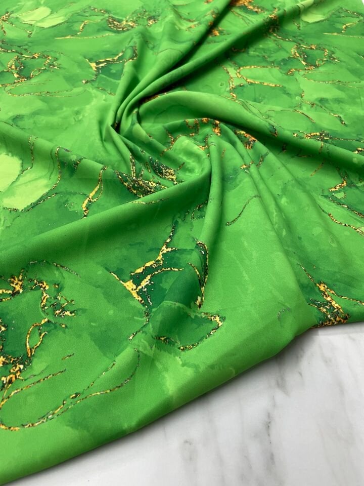 Yeşil Mermer Desen Elbiselik Gömleklik Tivil Saten Kumaş