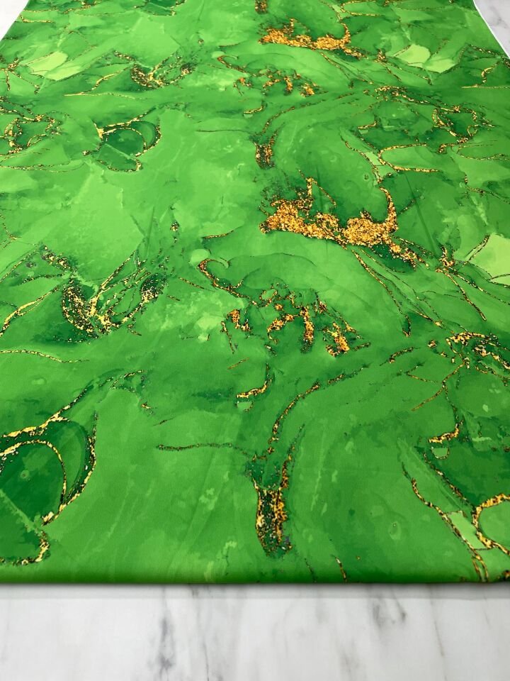 Yeşil Mermer Desen Elbiselik Gömleklik Tivil Saten Kumaş