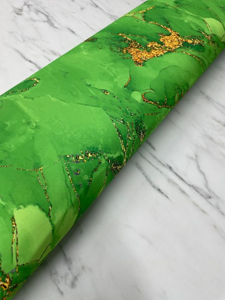 Yeşil Mermer Desen Elbiselik Gömleklik Tivil Saten Kumaş