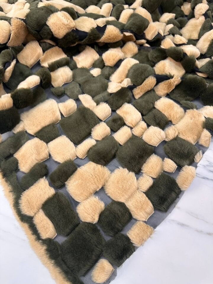 Kesme Desen Pelüş Yelek Çocuk Elbise