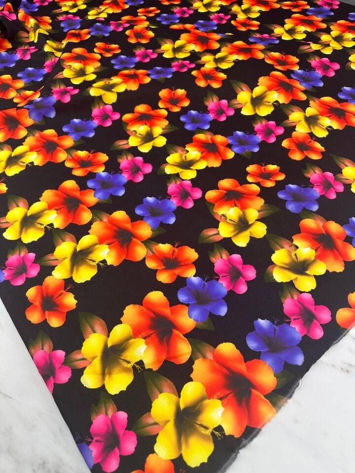 Mersin Gülü Desen  İpek Saten Kumaş Elbise Etek Şalvar Gömlek Tunik Abaya