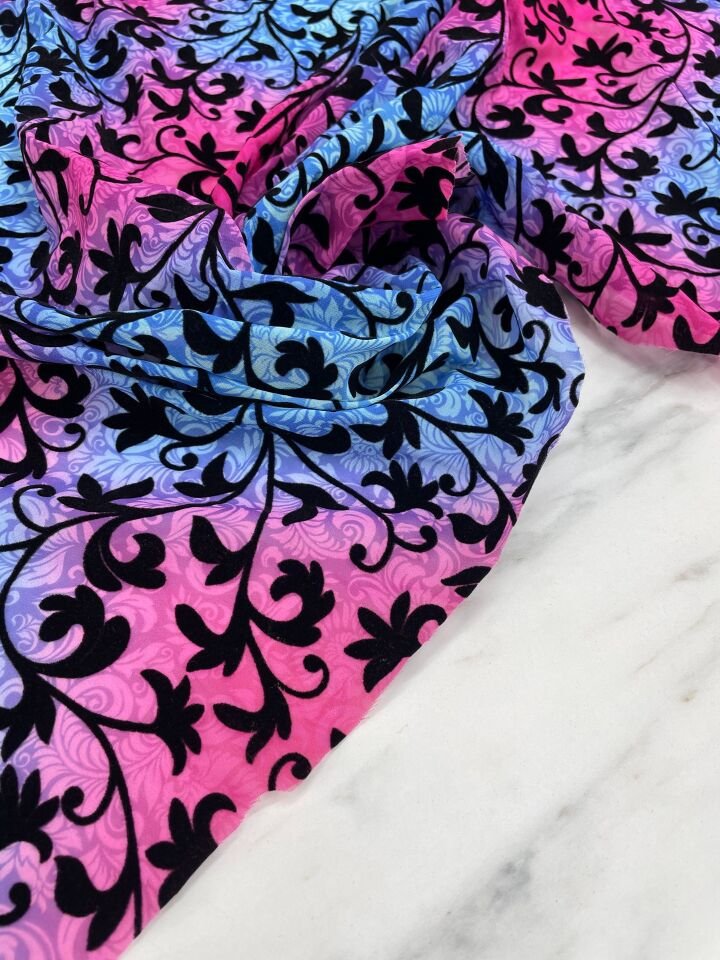 Desenli Kabartma Flok Elbiselik Abiyelik Şifon Kumaş