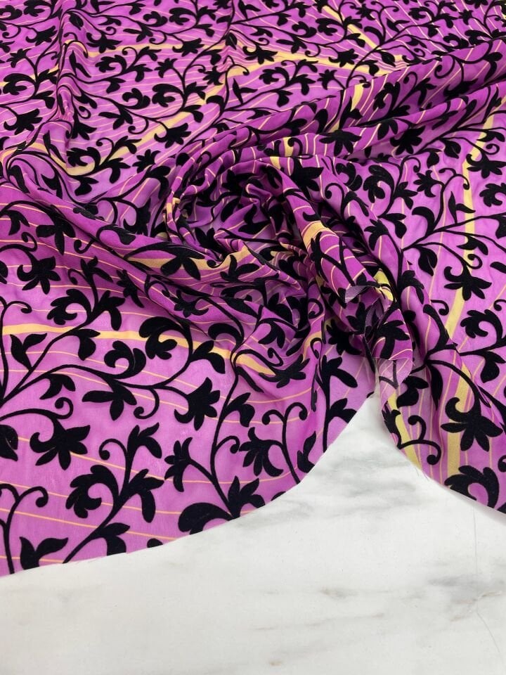 Desenli Kabartma Flok Elbiselik Abiyelik Şifon Kumaş