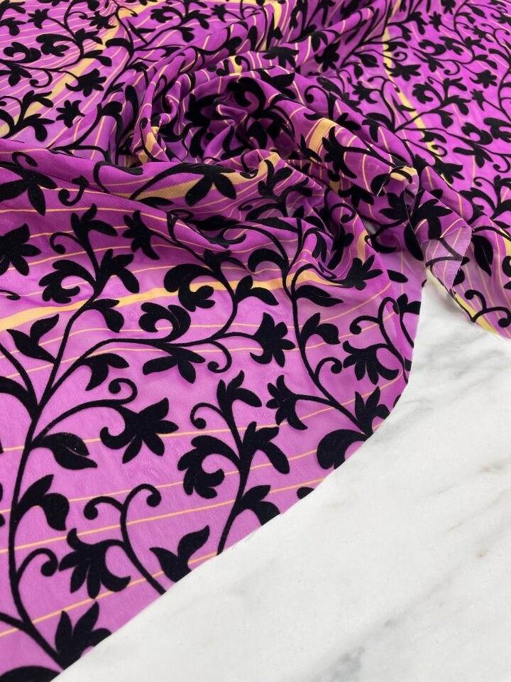 Desenli Kabartma Flok Elbiselik Abiyelik Şifon Kumaş