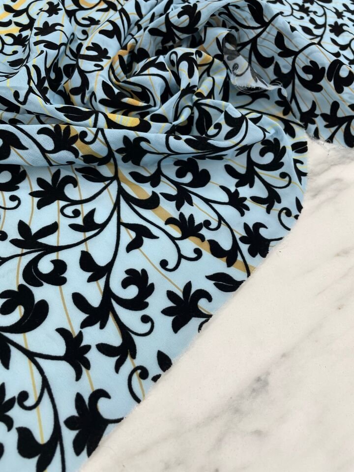 Desenli Kabartma Flok Elbiselik Abiyelik Şifon Kumaş