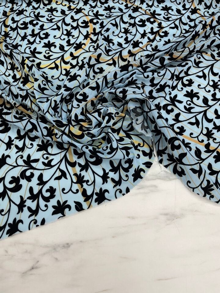 Desenli Kabartma Flok Elbiselik Abiyelik Şifon Kumaş