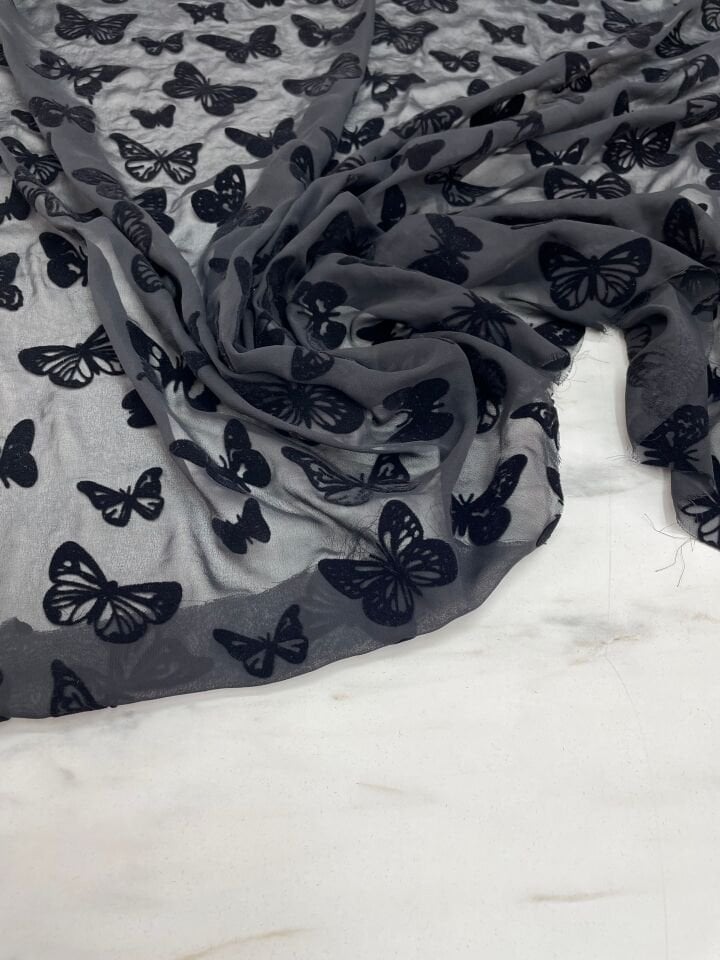 Kelebek Desenli Kabartma Flok Elbiselik Abiyelik Şifon Kumaş