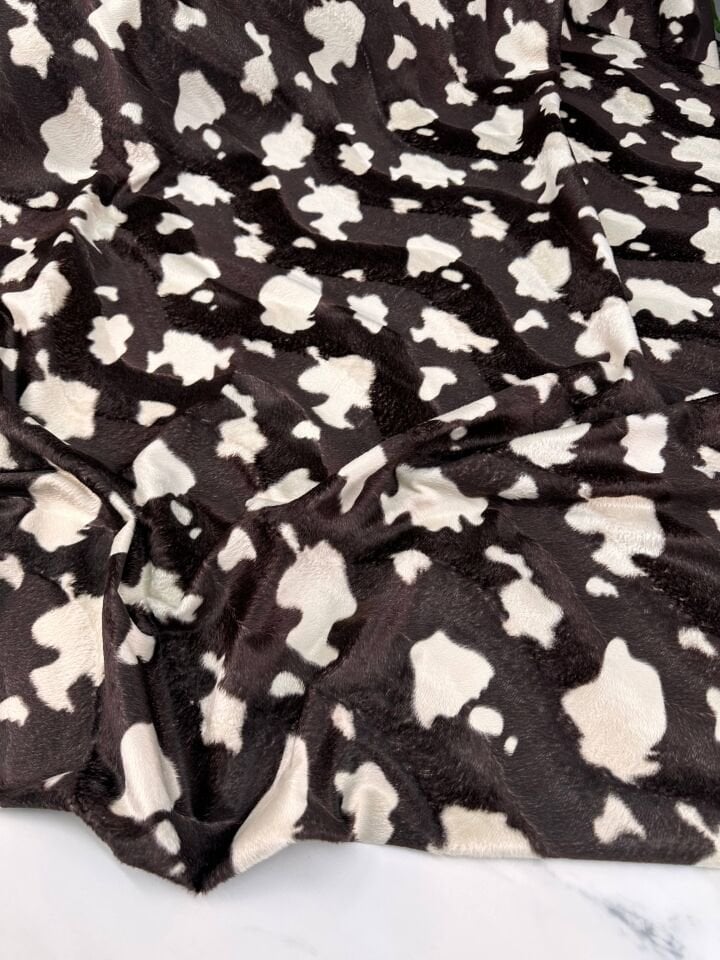 Kahfe Dalmaçyalı Kısa Pelüş