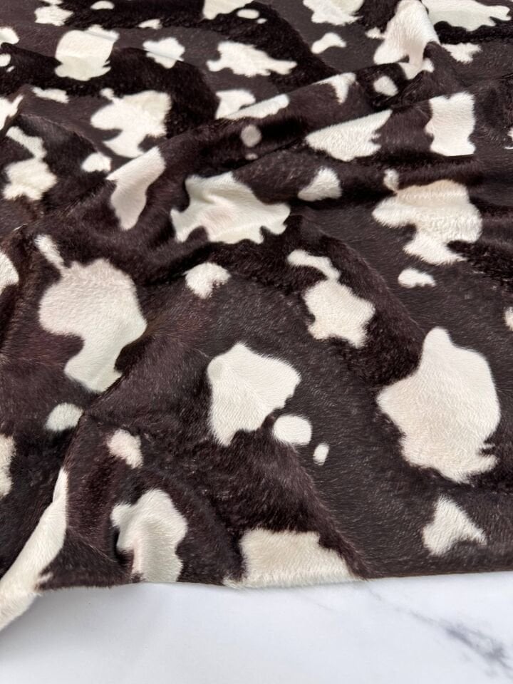 Kahfe Dalmaçyalı Kısa Pelüş