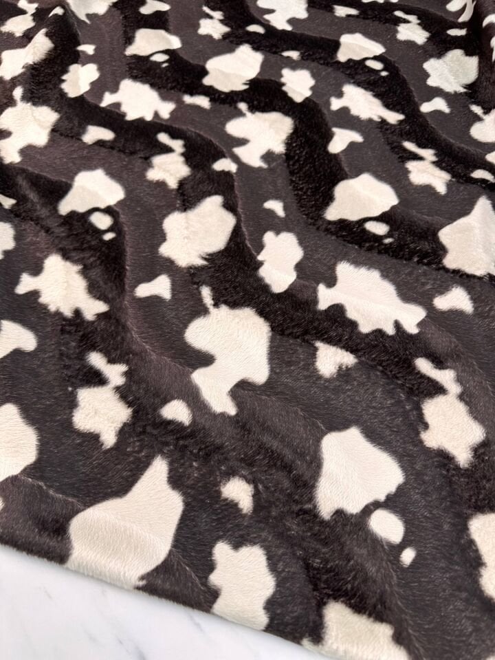 Kahfe Dalmaçyalı Kısa Pelüş