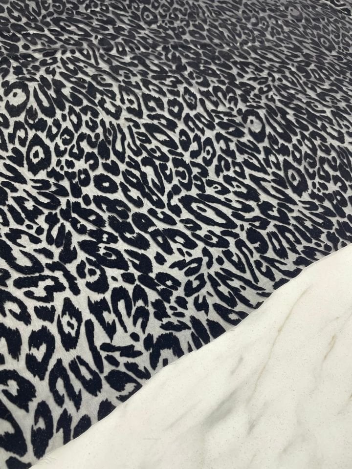 Leopar Desenli Kabartma Flok Elbiselik Abiyelik Şifon Kumaş