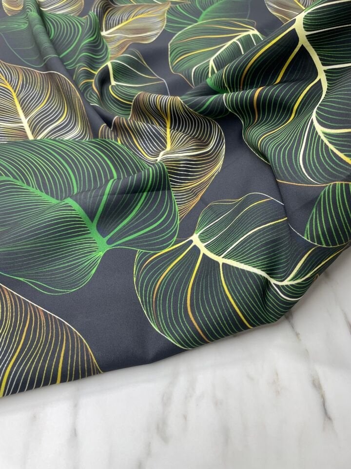 Yaprak Desen Elbiselik Gömleklik Tivil Saten Kumaş