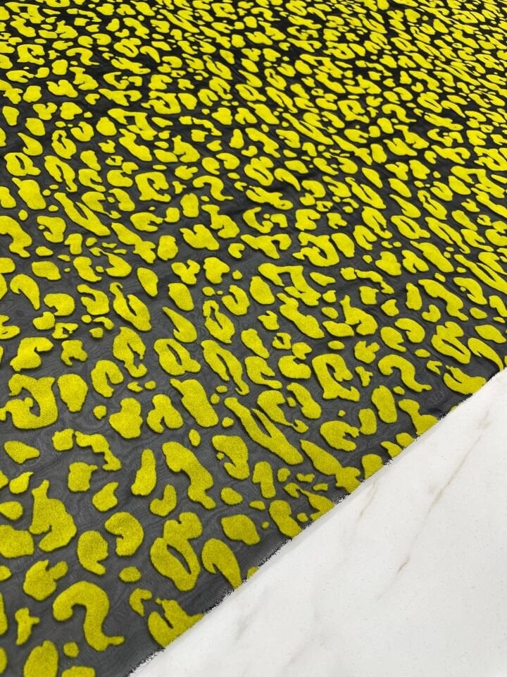 Leopar Desenli Kabartma Flok Elbiselik Abiyelik Şifon Kumaş