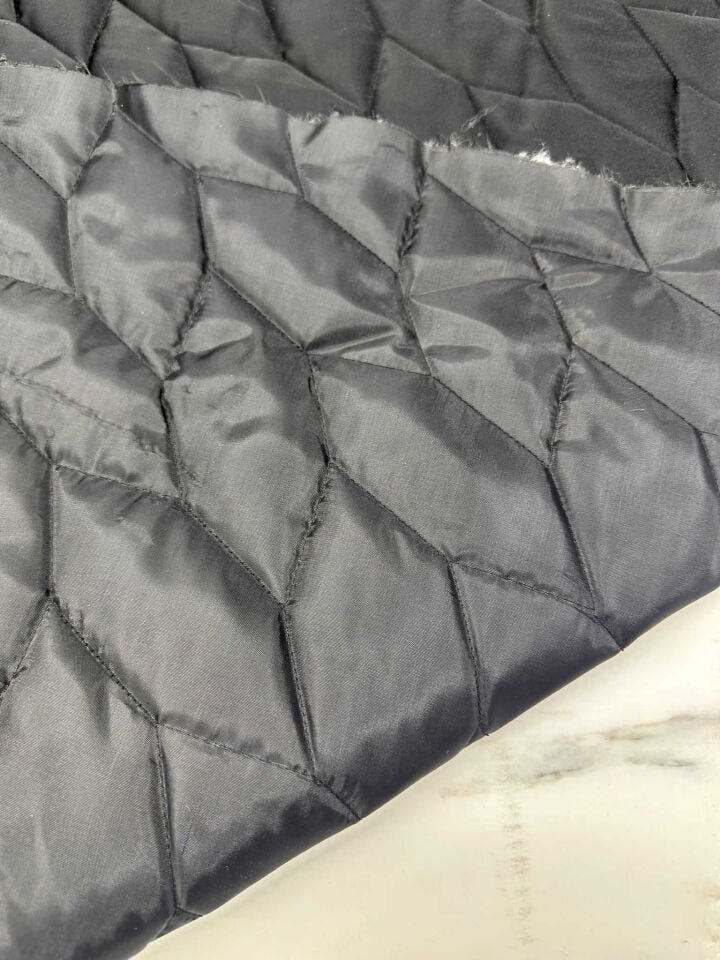 Siyah Çift Taraflı Kapıtone Kumaş Mont Yelek