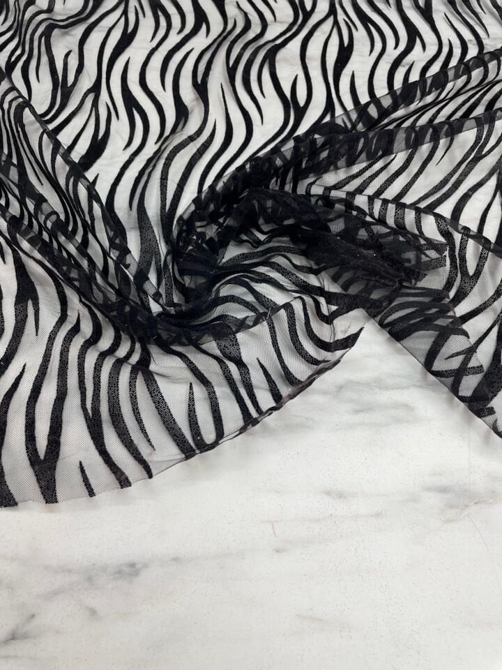 Desenli Kabartma Flok Elbiselik Abiyelik Şifon Kumaş