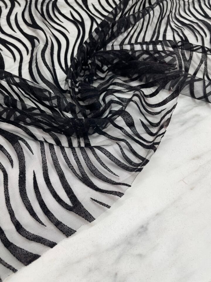 Desenli Kabartma Flok Elbiselik Abiyelik Şifon Kumaş