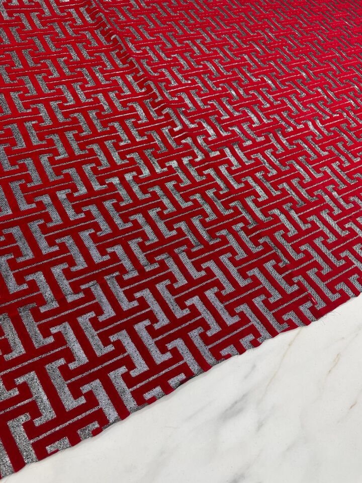 Desenli Kabartma Flok Elbiselik Abiyelik Şifon Kumaş