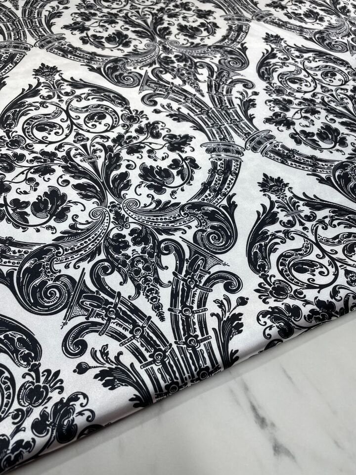 Beyaz İkat Desen Elbiselik Gömleklik Tivil Saten Kumaş