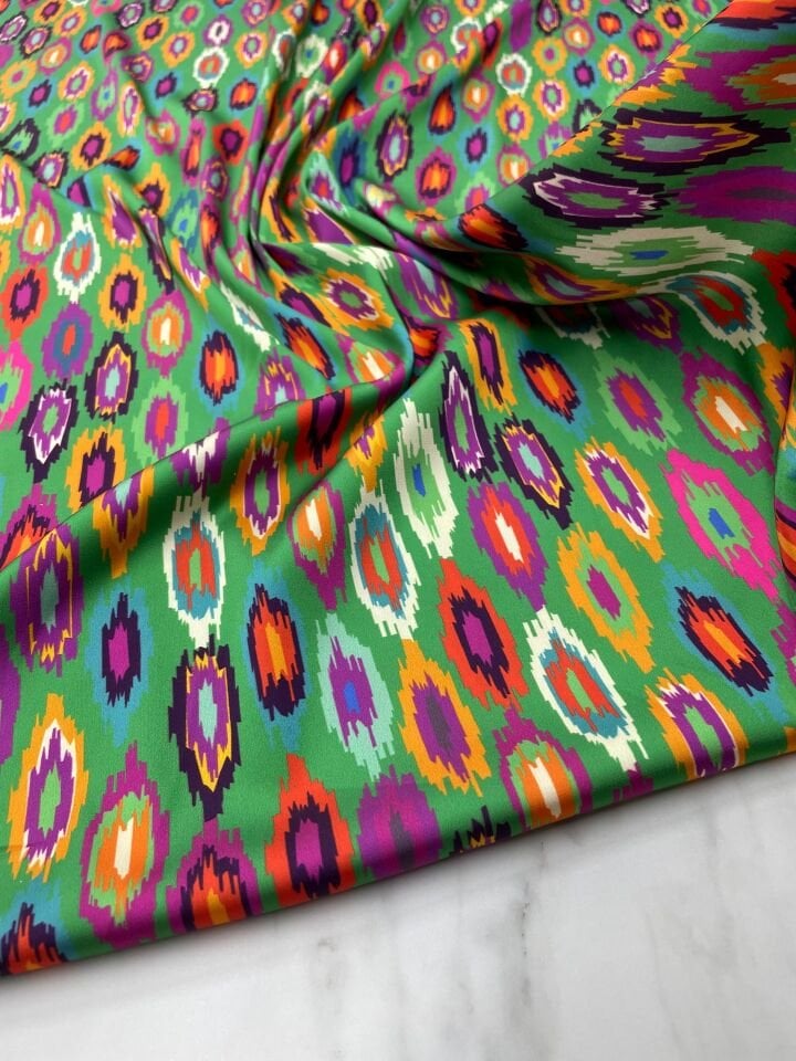 Renkli İkat Desen Elbiselik Gömleklik Tivil Saten Kumaş