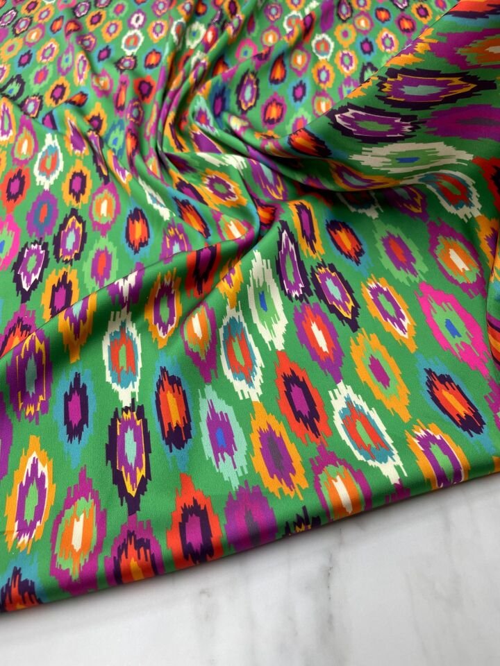 Renkli İkat Desen Elbiselik Gömleklik Tivil Saten Kumaş