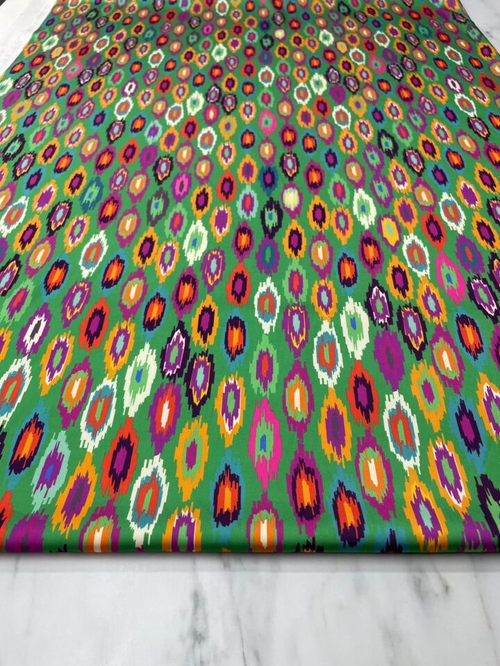 Renkli İkat Desen Elbiselik Gömleklik Tivil Saten Kumaş