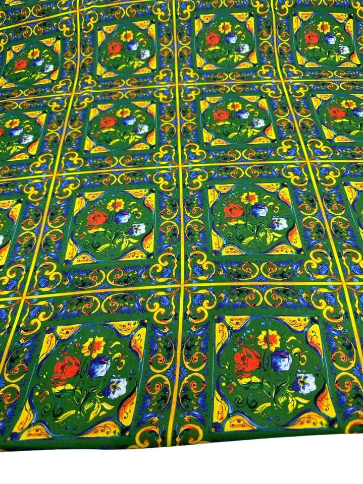 Yeşil Özbek Desen Elbiselik Gömleklik Krep Kumaş