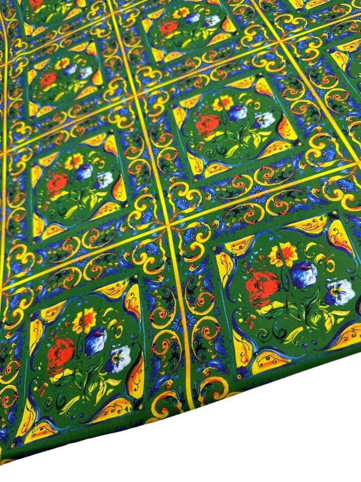 Yeşil Özbek Desen Elbiselik Gömleklik Krep Kumaş