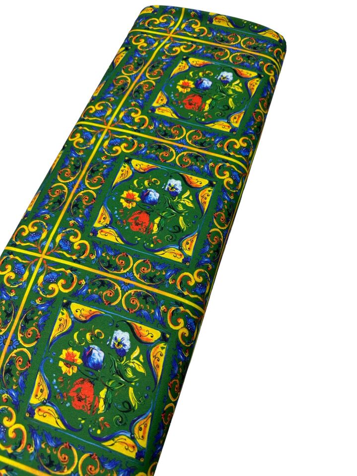 Yeşil Özbek Desen Elbiselik Gömleklik Krep Kumaş