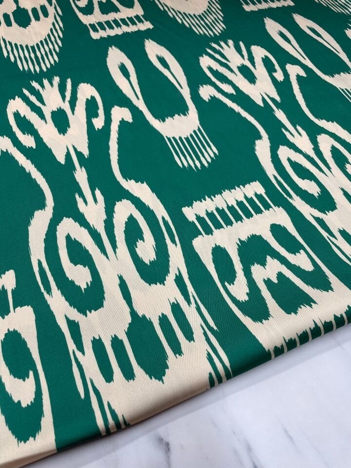 Yeşil İkat Desen Elbiselik Gömleklik Tivil Saten Kumaş