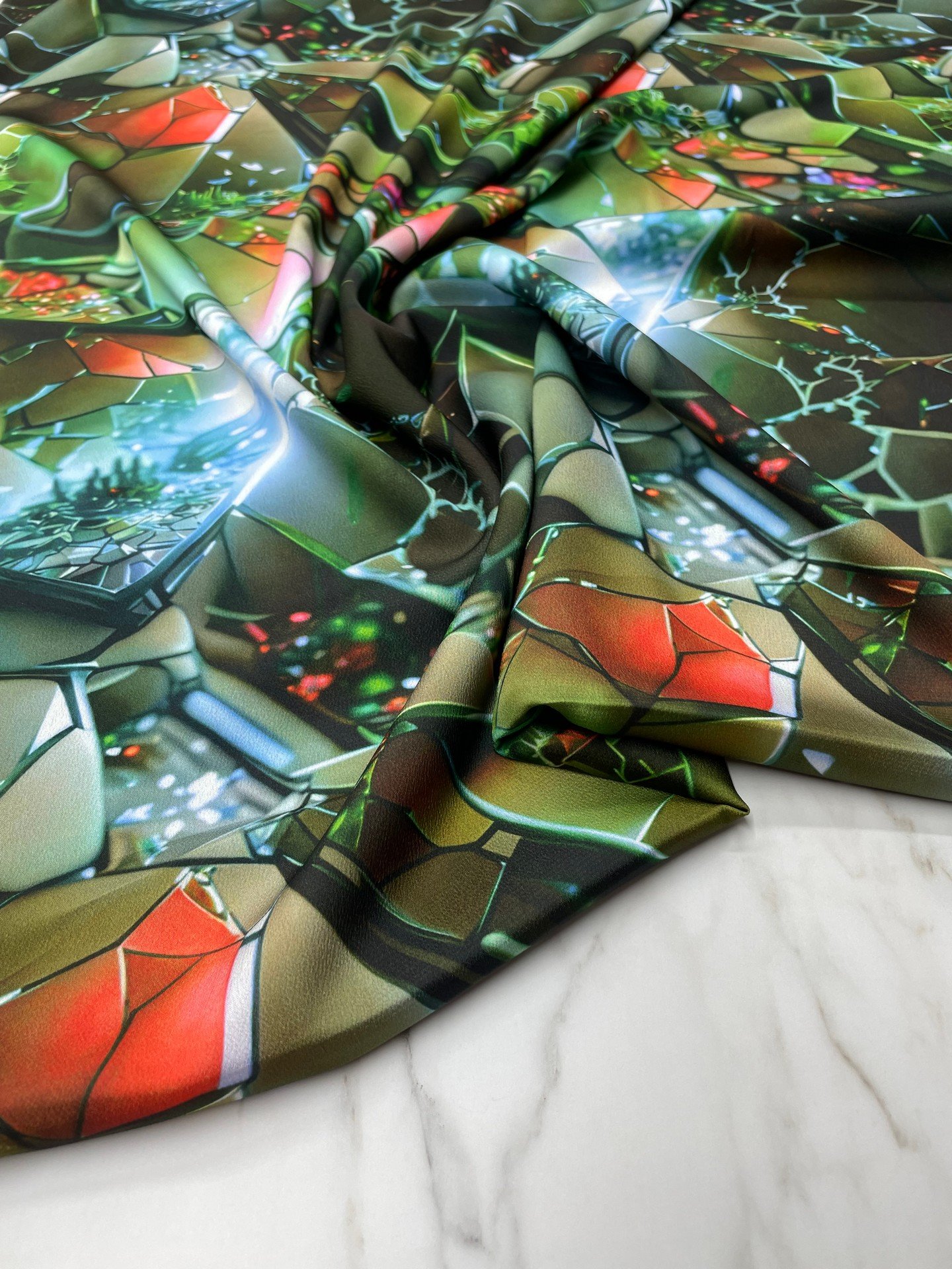 Yeşil Kristal Desen Elbiselik Gömleklik Tivil Saten Kumaş