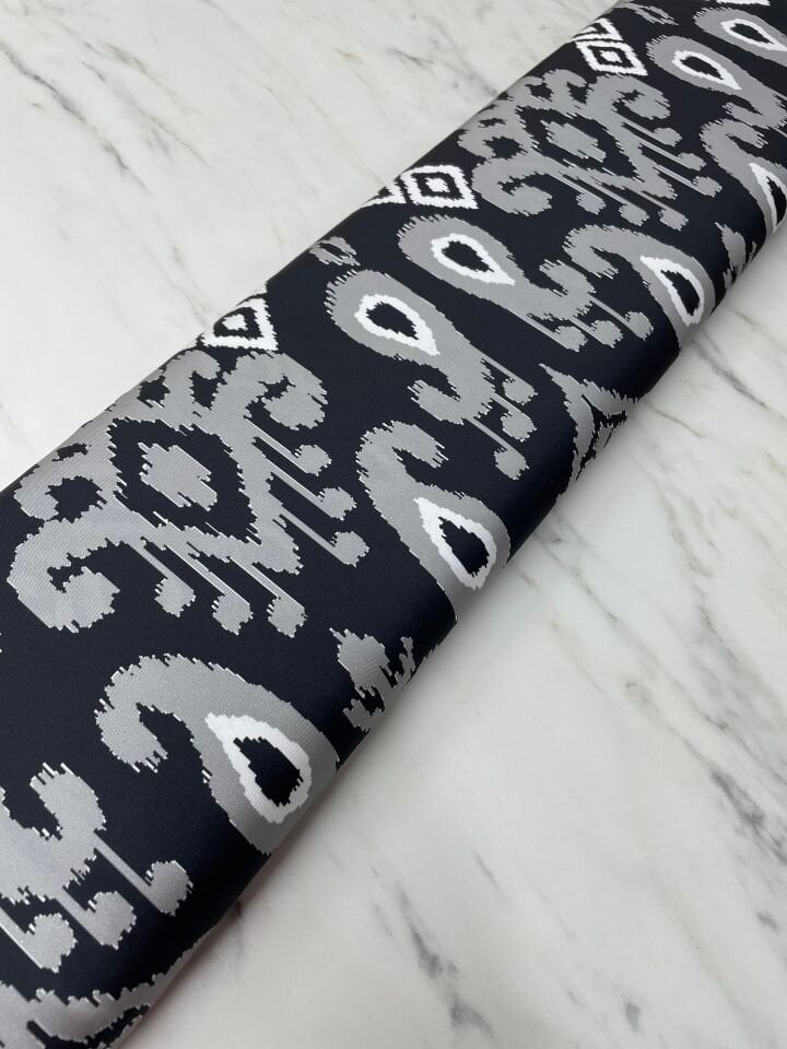 Gri İkatlı Desen Elbiselik Gömleklik Tivil Saten Kumaş