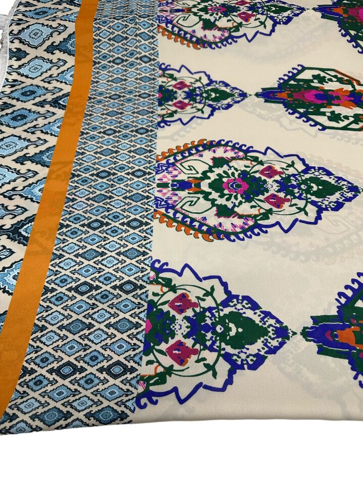 İkatlı Desen Elbiselik Gömleklik Krep Kumaş