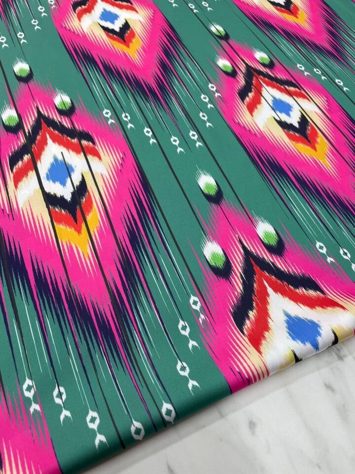 Fuşya İkat Desen Elbiselik Gömleklik Tivil Saten Kumaş