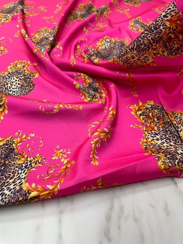 Leopar Detaylı Fuşya Desen Elbiselik Gömleklik Tivil Saten Kumaş