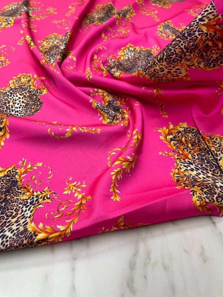 Leopar Detaylı Fuşya Desen Elbiselik Gömleklik Tivil Saten Kumaş
