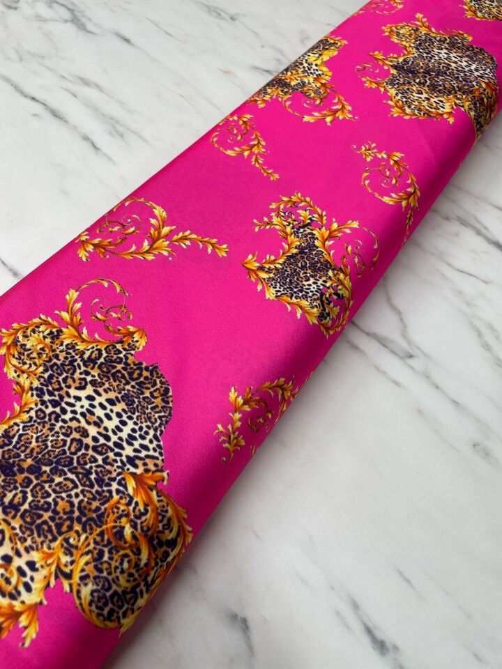 Leopar Detaylı Fuşya Desen Elbiselik Gömleklik Tivil Saten Kumaş