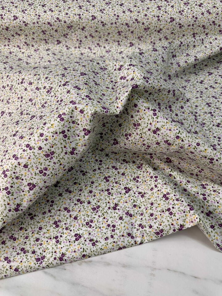 Küçük Desenli Poplin Kumaş En 1,70