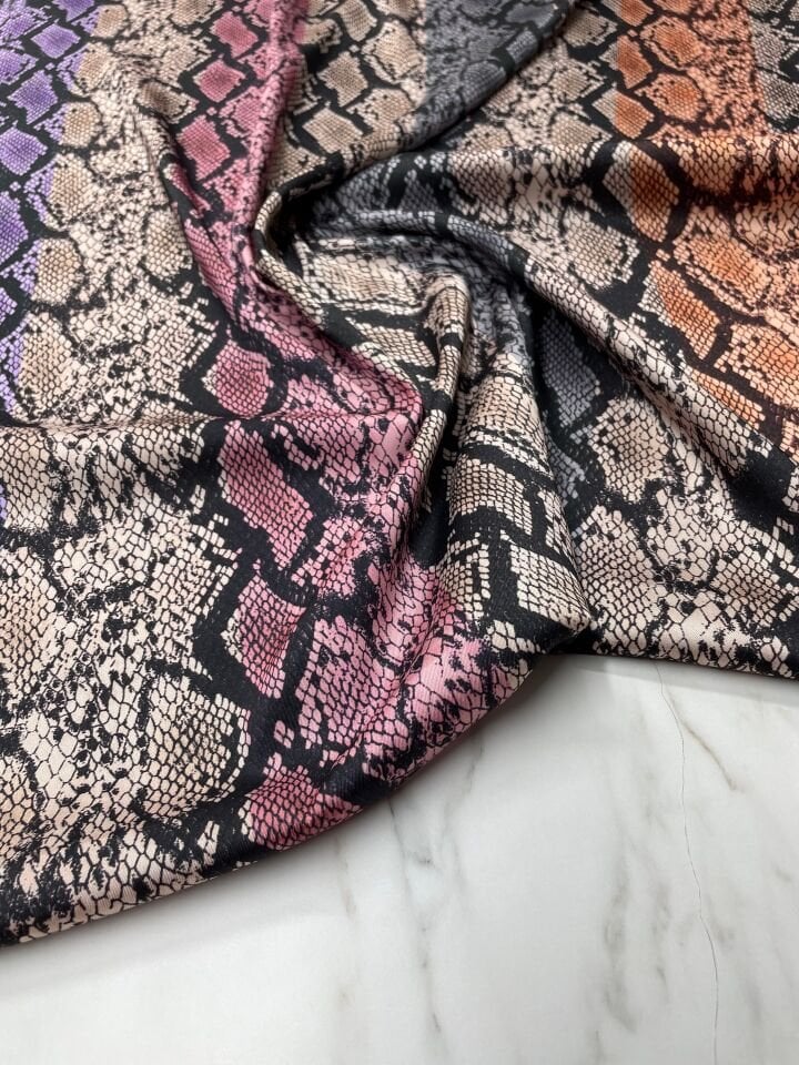 Piton Desen Elbiselik Gömleklik Tivil Saten Kumaş