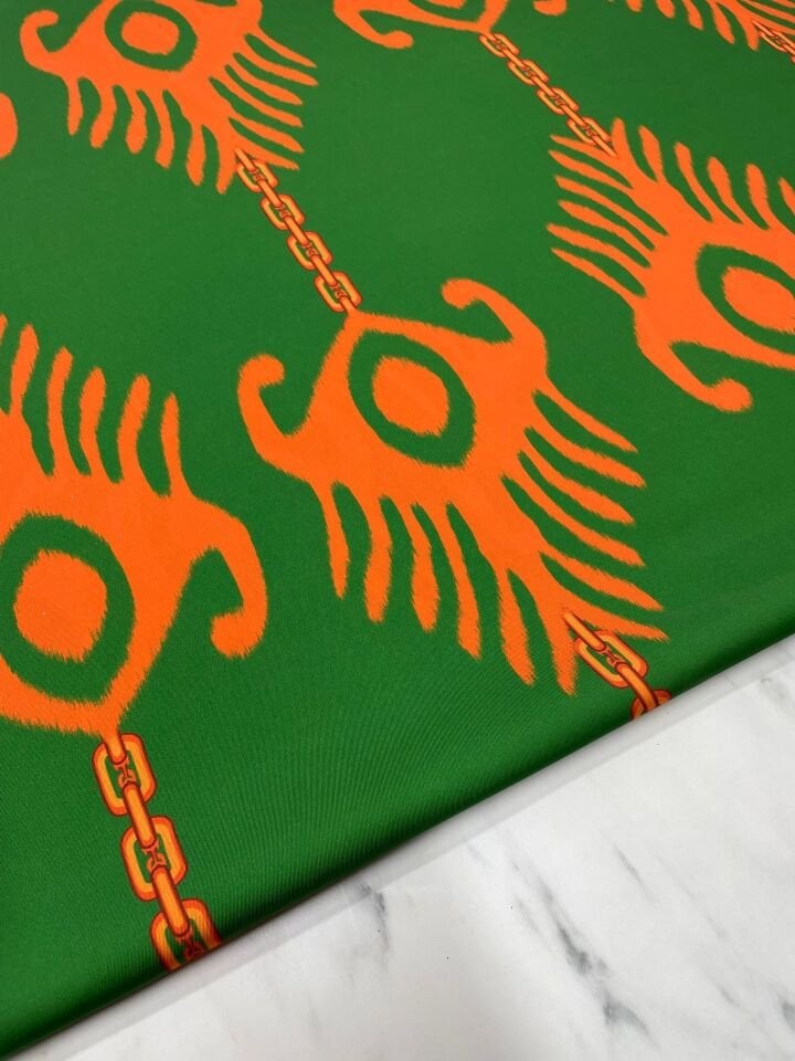 Yeşil İkat Desen Elbiselik Gömleklik Tivil Saten Kumaş