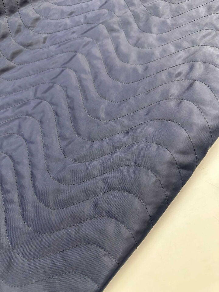 İndirinli Dikişli İnce Elyaflı Kapıtone