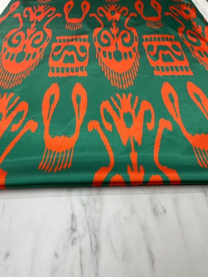 Koyu Yeşil İkat Desen Elbiselik Gömleklik Tivil Saten Kumaş