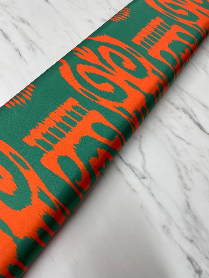 Koyu Yeşil İkat Desen Elbiselik Gömleklik Tivil Saten Kumaş