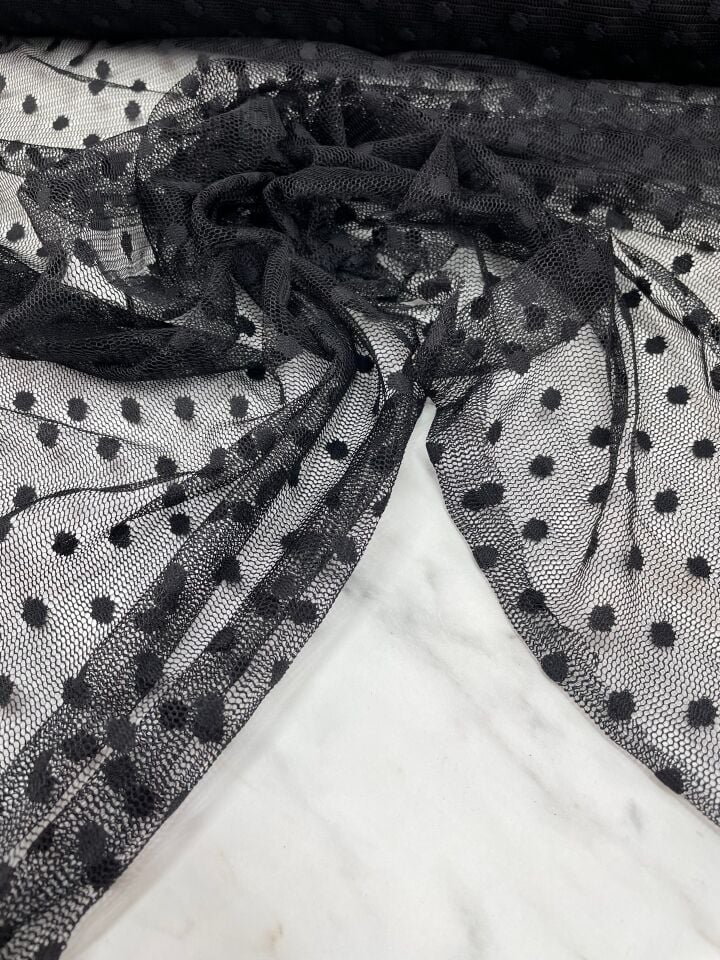 Siyah Puantiye Desen Elbiselik Abiyelik Tül Kumaş