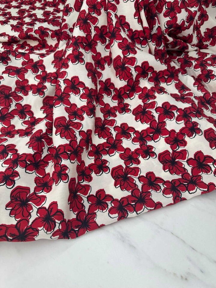 Kızılcık İpek Saten Kumaş